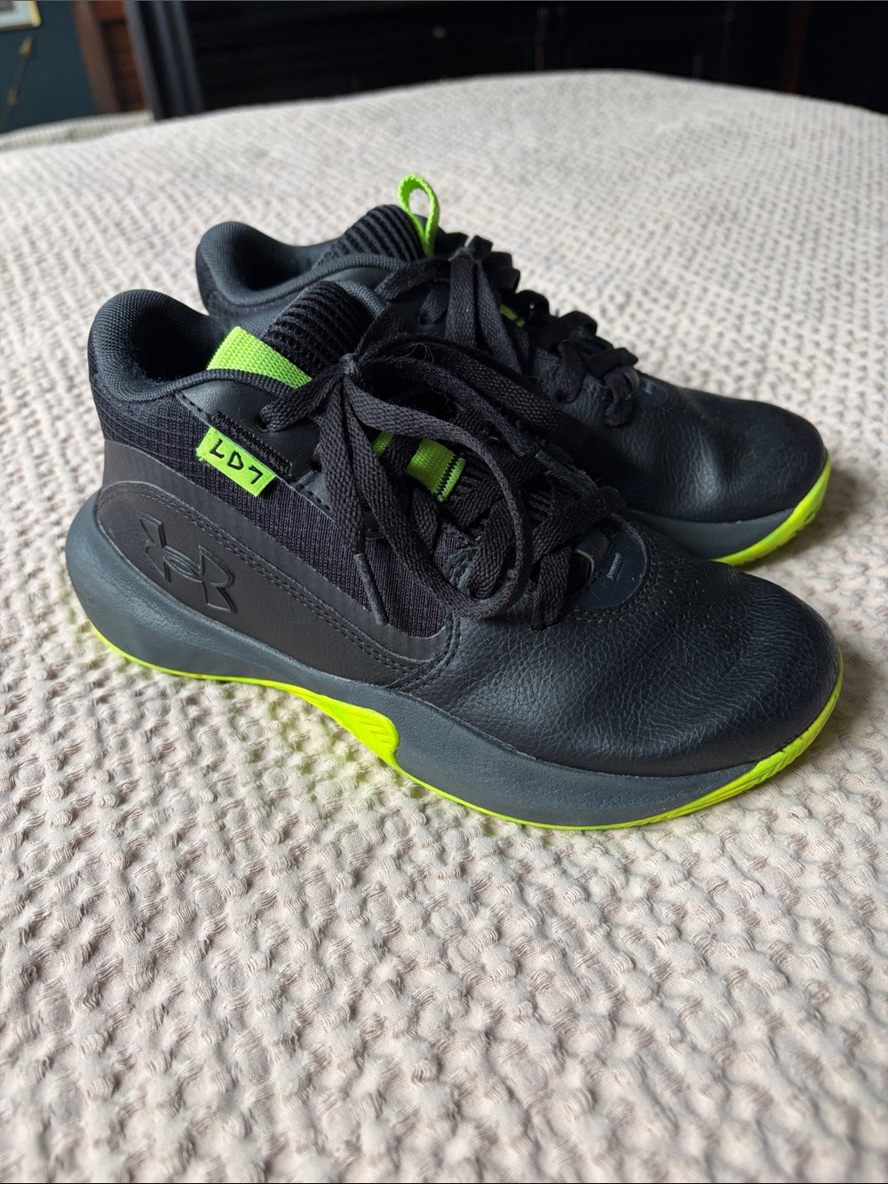 Under Armour Kids Black & Neon Green LD7 Sneakers